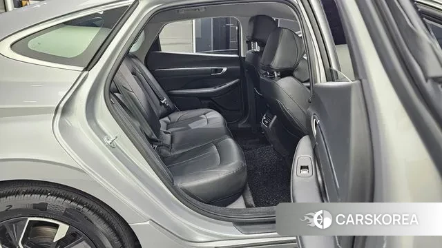 Hyundai Sonata D Edge (DN8) 2025 Серебристо-серый из Кореи, фото 3