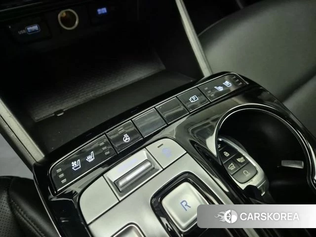 Hyundai Tucson (NX4) 2022 Серебристо-серый из Кореи, фото 3
