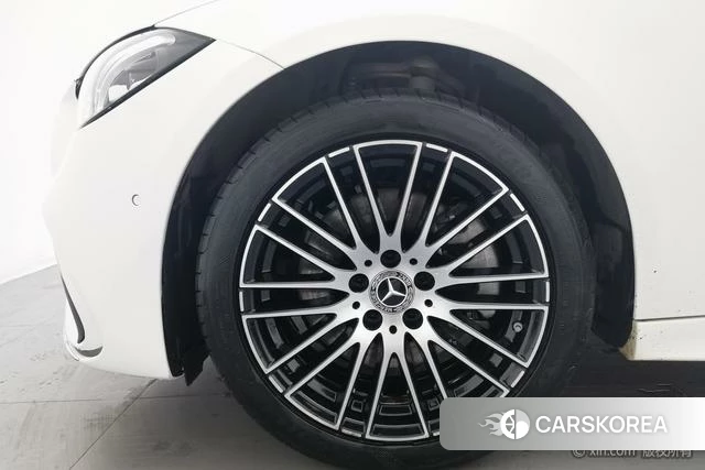 Mercedes-Benz Class C 2023 Белый из Китая, фото 3