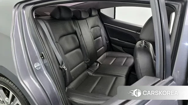 Hyundai Avante AD 2018 Серый из Кореи, фото 3