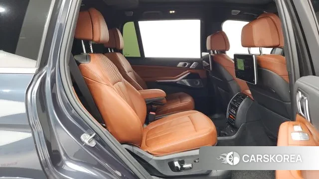 BMW X7 (G07) 2022 Серый из Кореи, фото 3