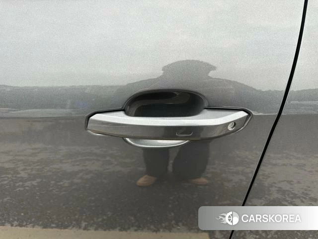Audi A4L 2023 Темно-серый из Китая, фото 3