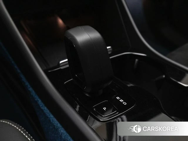 Volvo C40 Richards 2024 Белый из Кореи, фото 3