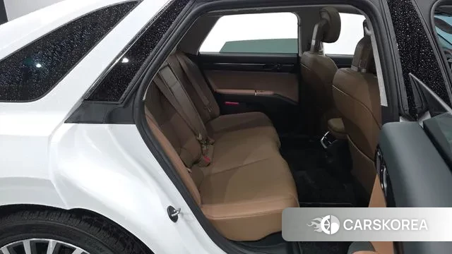 Hyundai Grandeur Hybrid (GN7) 2023 Белый из Кореи, фото 3