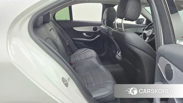 Mercedes-Benz C-Class W205 2018 Белый из Кореи, фото 3