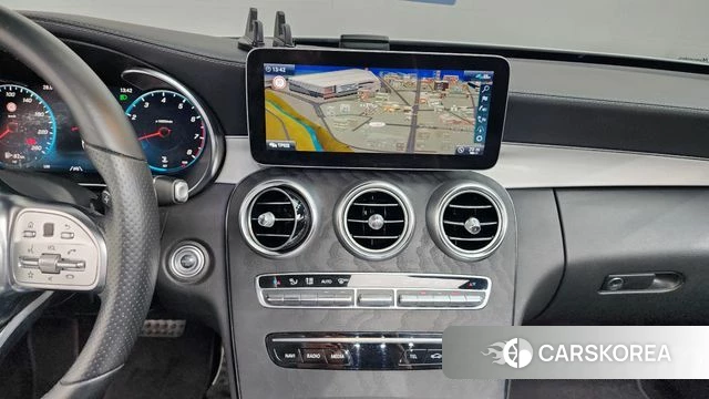 Mercedes-Benz C-Class W205 2022 Белый из Кореи, фото 3