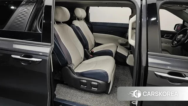 Kia The New Carnival 4th Generation 2024 Серый из Кореи, фото 3