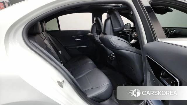 Mercedes-Benz C-Class W206 2023 Белый из Кореи, фото 3