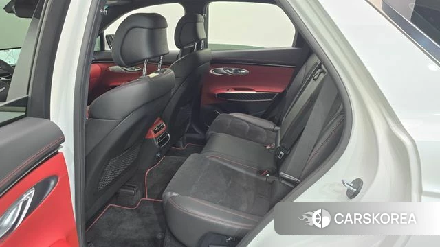 Genesis GV70 2023 Белый из Кореи, фото 3