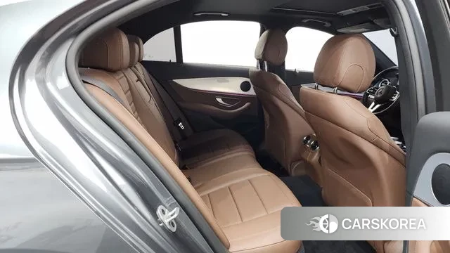 Mercedes-Benz E-Class W213 2020 Серый из Кореи, фото 3