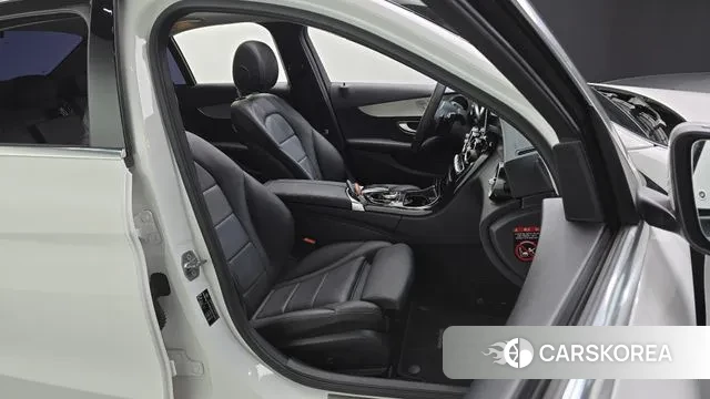 Mercedes-Benz C-Class W205 2020 Белый из Кореи, фото 3