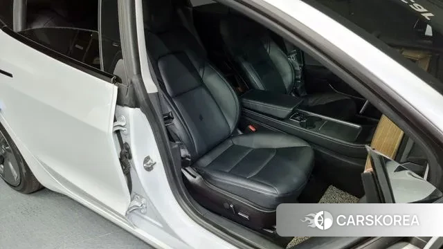 Tesla Model 3 2021 Белый из Кореи, фото 3