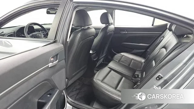 Hyundai Avante AD 2018 Серый из Кореи, фото 3