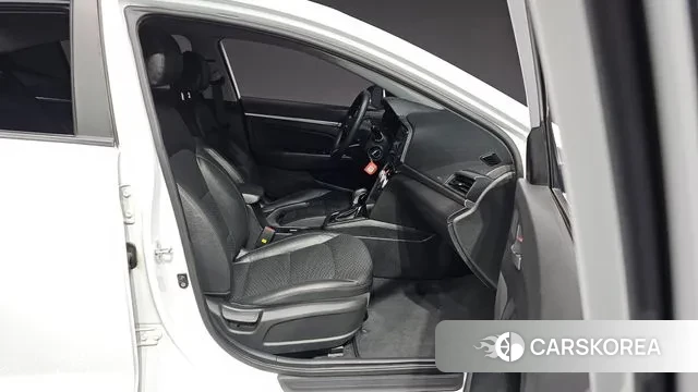 Hyundai The New Avante AD 2018 Белый из Кореи, фото 3