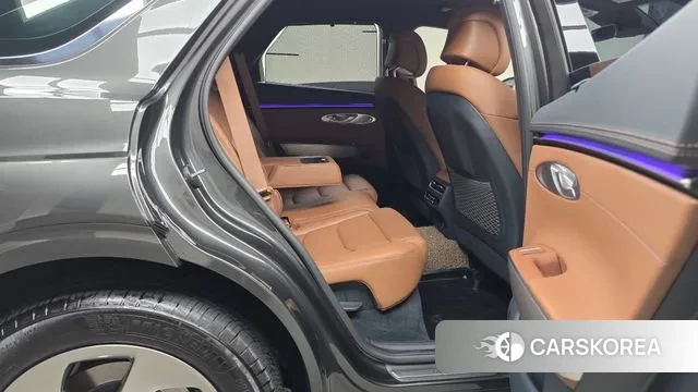 Genesis GV70 2025 Серый из Кореи, фото 3