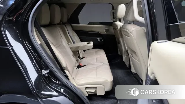 Land Rover Discovery 5 2020 Черный из Кореи, фото 3