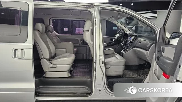 Hyundai The New Grand Starex 2020 Серебристо-серый из Кореи, фото 3