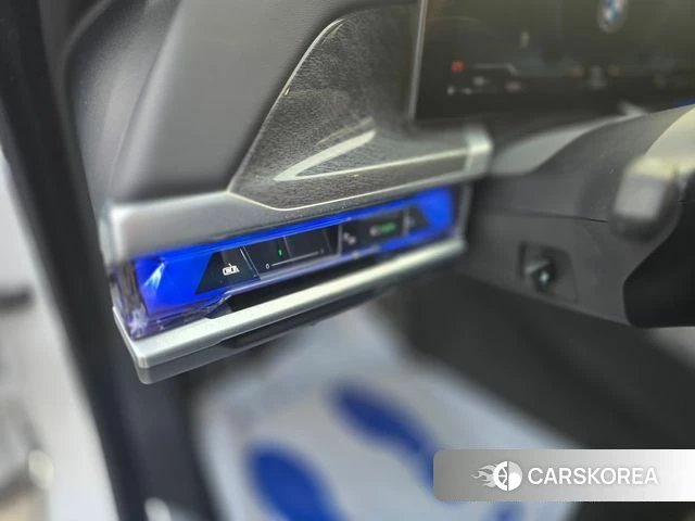 BMW 7 Series (G70) 2024 Белый из Кореи, фото 3