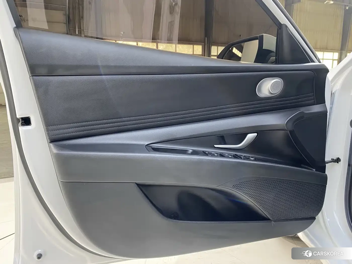 Hyundai Elantra 2022 Белый из Китая, фото 3