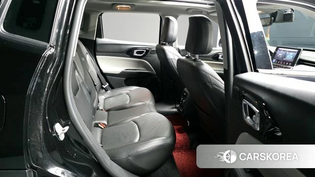 Jeep Compass 2nd Generation 2022 Черный из Кореи, фото 3