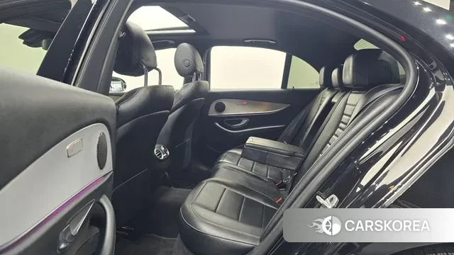 Mercedes-Benz E-Class W213 2021 Черный из Кореи, фото 3