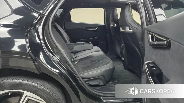 Kia EV6 2023 Черный из Кореи, фото 3