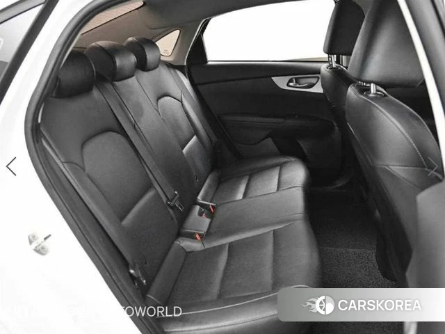 Kia The New K3 2nd generation 2021 Белый из Кореи, фото 3