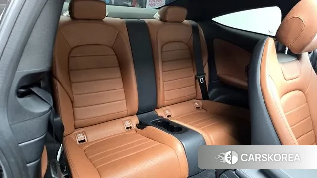 Mercedes-Benz C-Class W205 2018 Черный из Кореи, фото 3