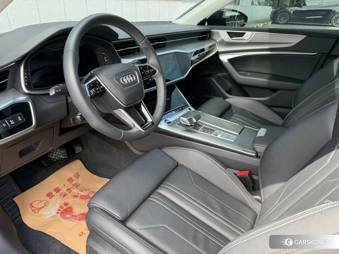 Audi A7 2023 Черный из Китая, фото 3