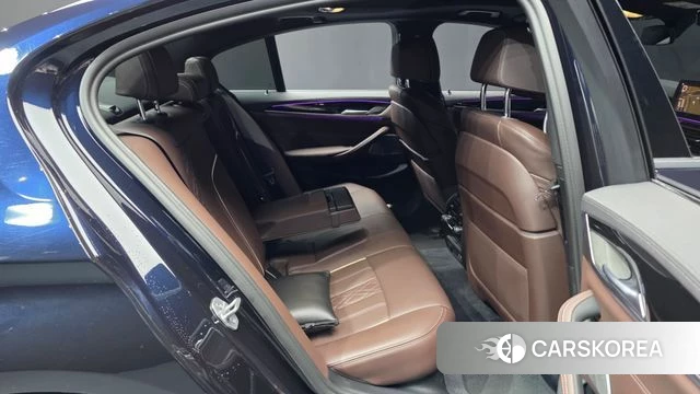 BMW 5 Series (G30) 2022 Черный из Кореи, фото 3