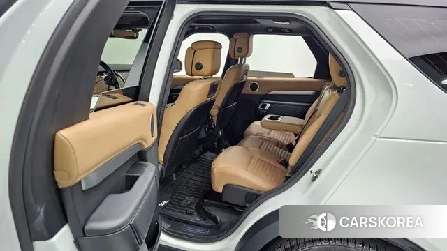 Land Rover Discovery 5 2022 Белый из Кореи, фото 3