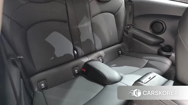 Mini Cooper 2019 Зеленый из Кореи, фото 3