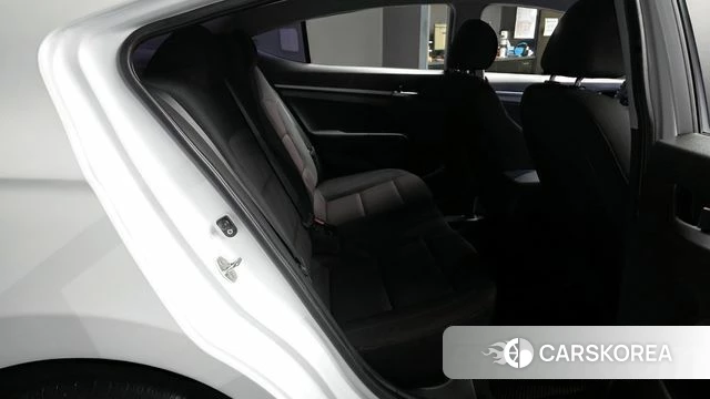 Hyundai The New Avante AD 2018 Белый из Кореи, фото 3