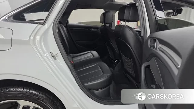 Audi New A3 2020 Белый из Кореи, фото 3