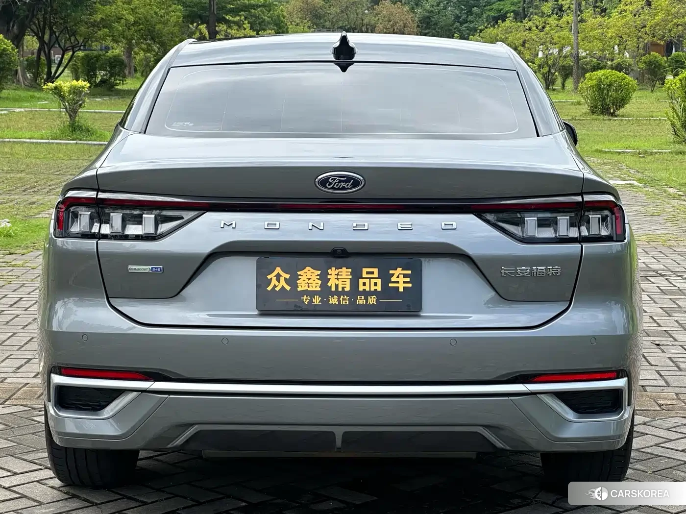 Ford Mondeo 2023 Silver/gray из Китая, фото 3