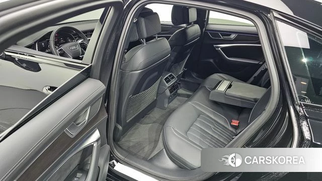 Audi A6 (C8) 2025 Черный из Кореи, фото 3