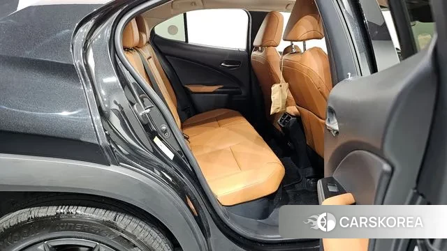 Lexus UX250h 2019 Черный из Кореи, фото 3