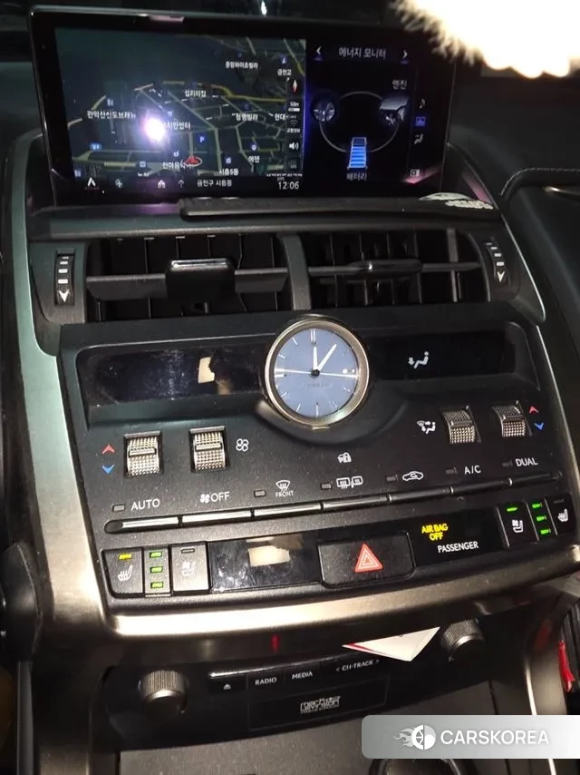 Lexus NX300h 2019 Жемчужный цвет из Кореи, фото 3