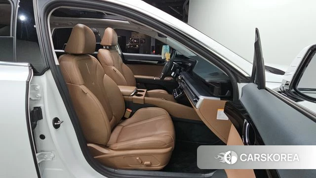 Hyundai Grandeur Hybrid (GN7) 2023 Белый из Кореи, фото 3