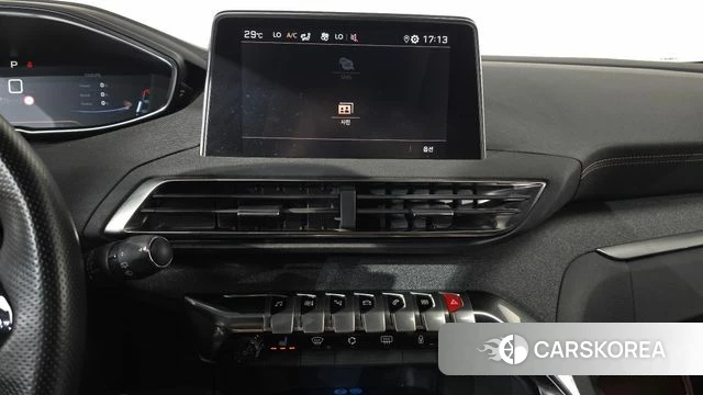 Peugeot 5008 second generation 2020 Белый из Кореи, фото 3