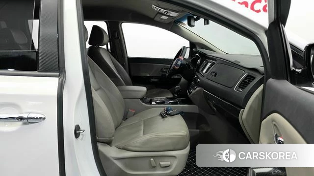 Kia The New Carnival 2019 Белый из Кореи, фото 3