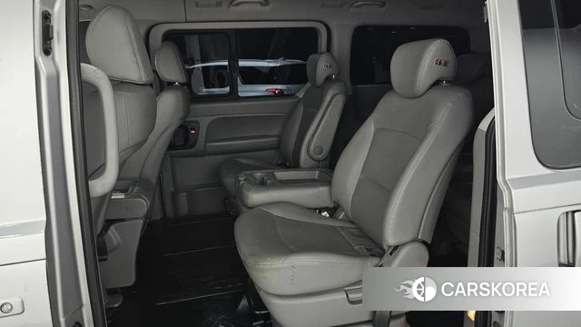 Hyundai The New Grand Starex 2019 Серебристо-серый из Кореи, фото 3