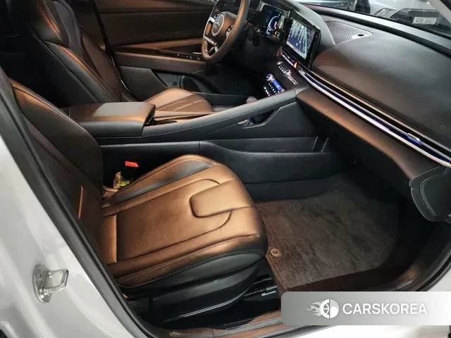 Hyundai The New Avante (CN7) 2024 Белый из Кореи, фото 3