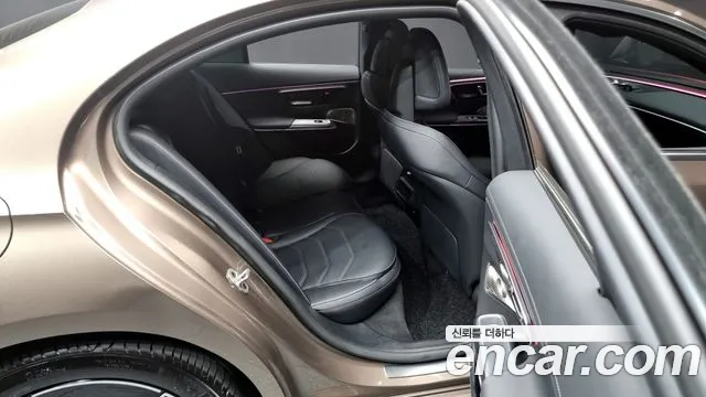 Mercedes-Benz E-Class W214 2024 Коричневый из Кореи, фото 3