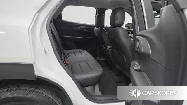 Chevrolet (GM Daewoo) Trailblazer 2022 Белый из Кореи, фото 3