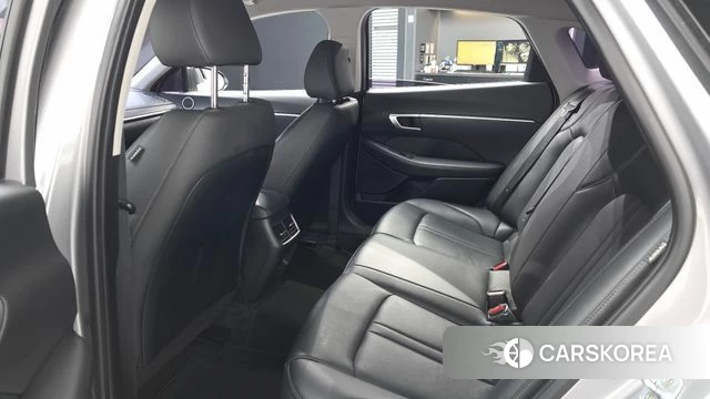 Hyundai Sonata (DN8) 2019 Серебристо-серый из Кореи, фото 3