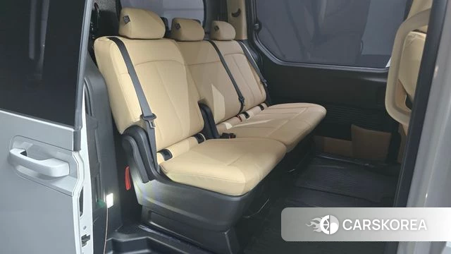 Hyundai Staria 2021 Белый из Кореи, фото 3