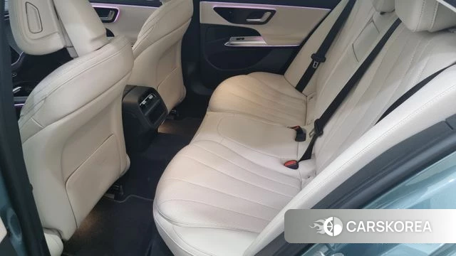 Mercedes-Benz E-Class W214 2025 Небесно-голубой из Кореи, фото 3