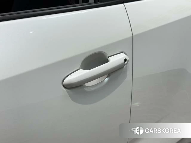 Toyota RAV4 Rongfang 2023 Белый из Китая, фото 3