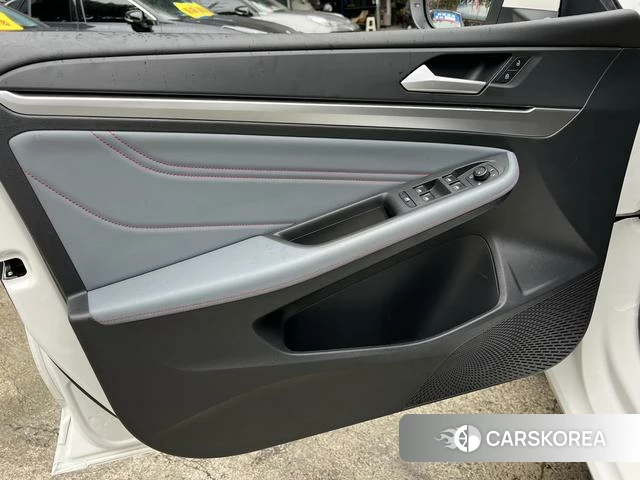 Volkswagen Lingdu 2023 Белый из Китая, фото 3